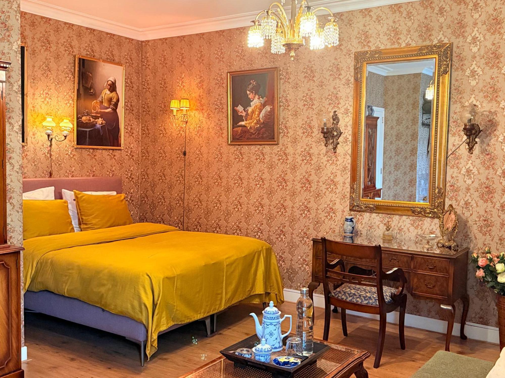 Luxurious Classical Dutch Styled Room In City Centre Of The Hague - Home Stay المظهر الخارجي الصورة